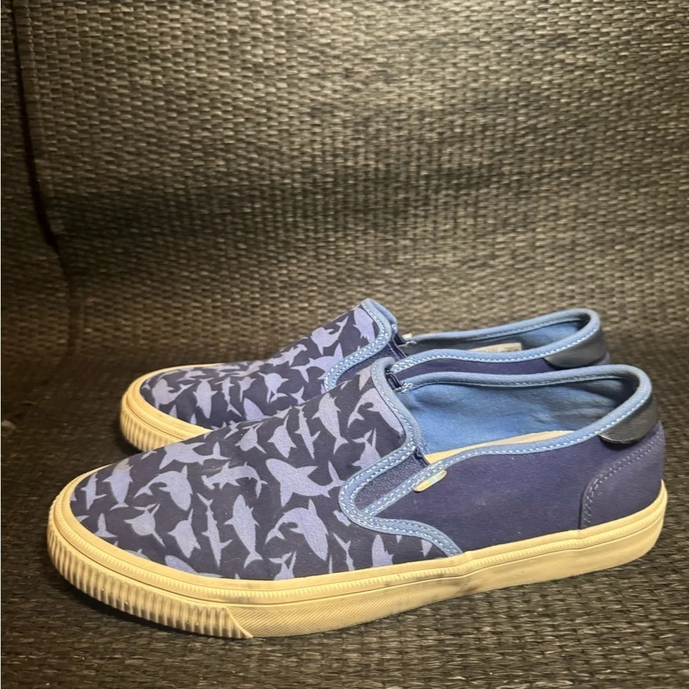Toms Blue Shark Loafers Comfortable Slip-Ons